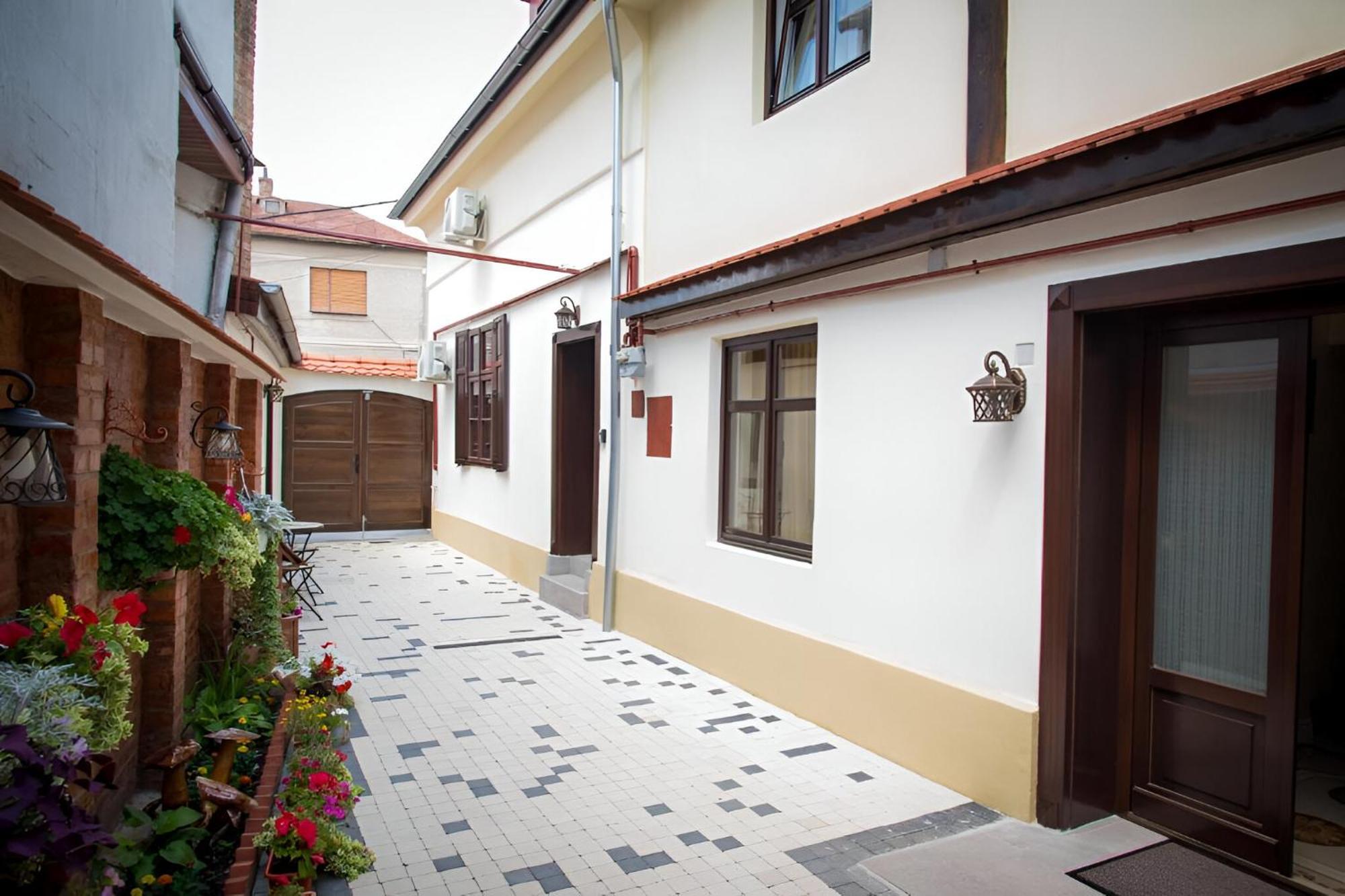 Aparthotel Cochet House Sybin Zewnętrze zdjęcie