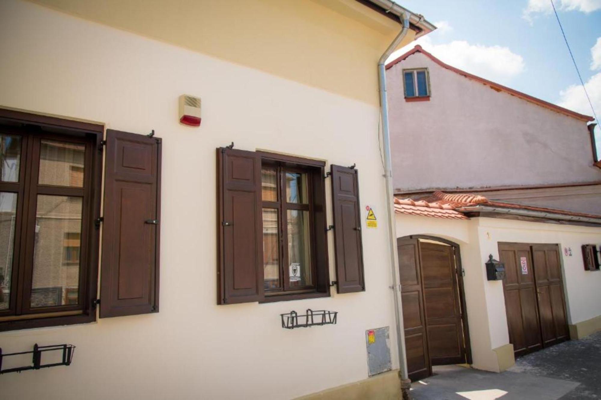 Aparthotel Cochet House Sybin Zewnętrze zdjęcie